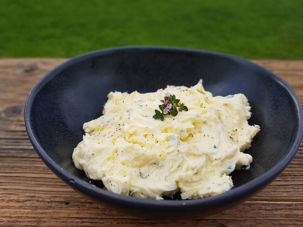 Mehr über den Artikel erfahren Zitronenthymian-Butter