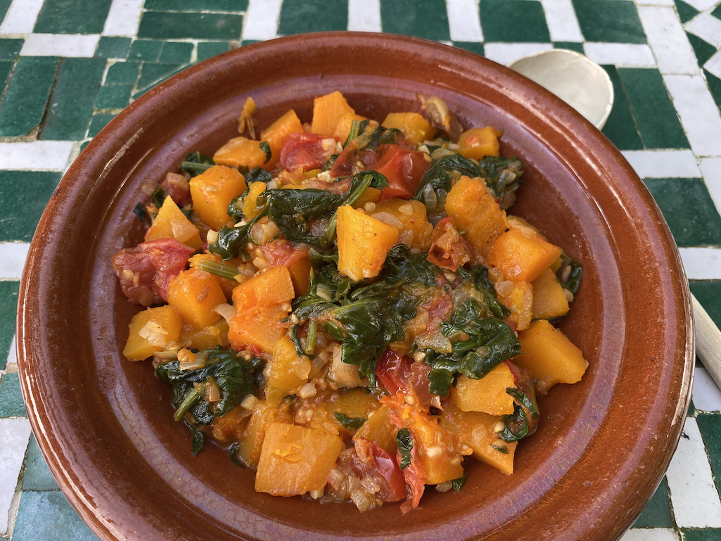 Mehr über den Artikel erfahren Marokkanische Kürbis-Spinat-Tagine